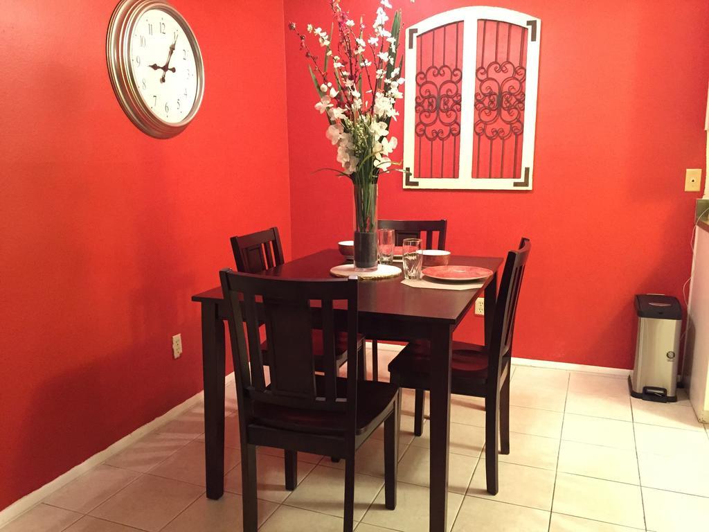 Casas Adobes Condo Tucson Room photo