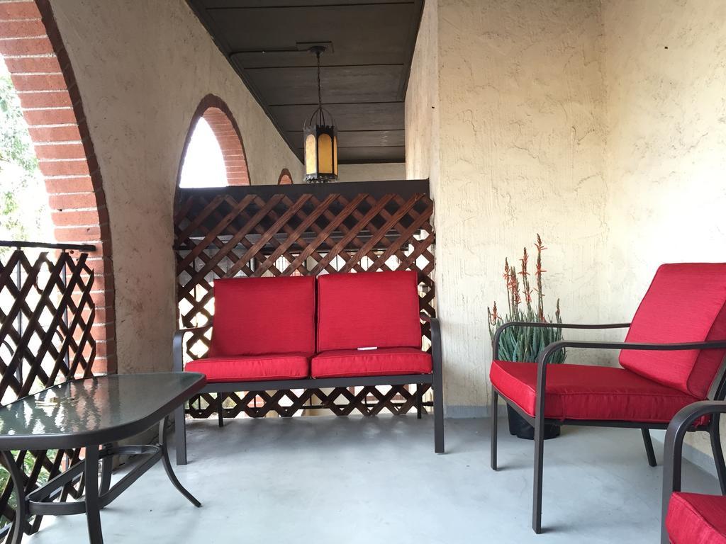 Casas Adobes Condo Tucson Room photo