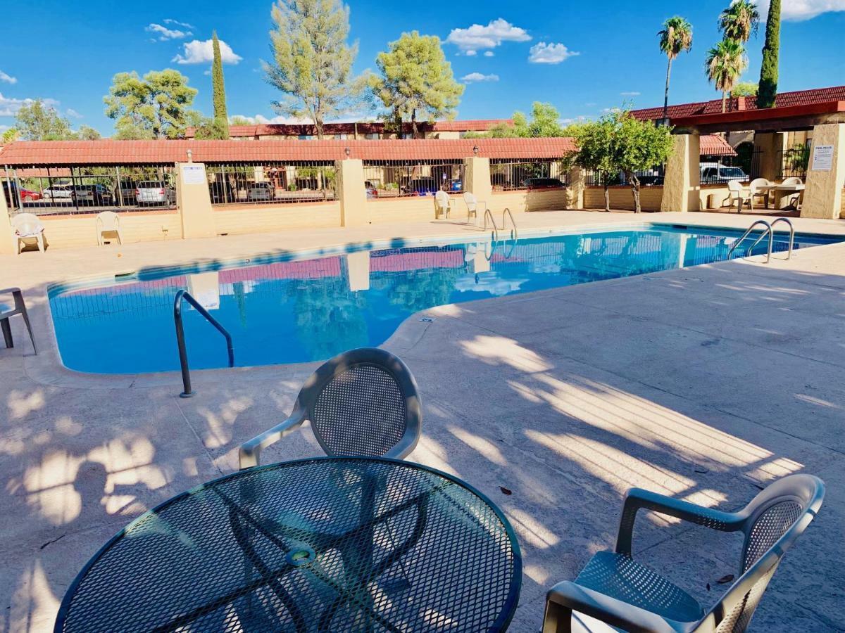 Casas Adobes Condo Tucson Exterior photo